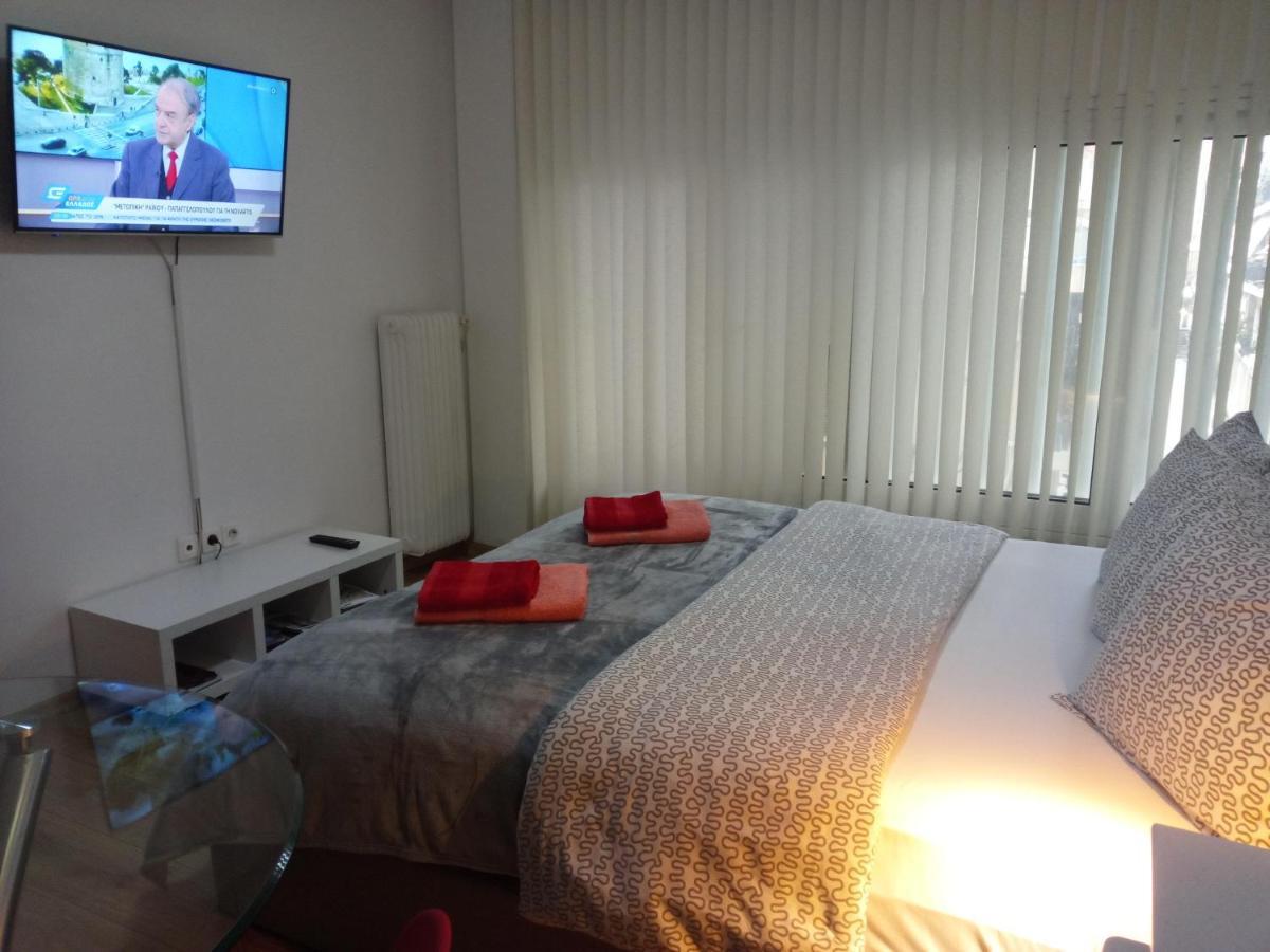 אתונה The New Studio Suite Near Akropolis מראה חיצוני תמונה