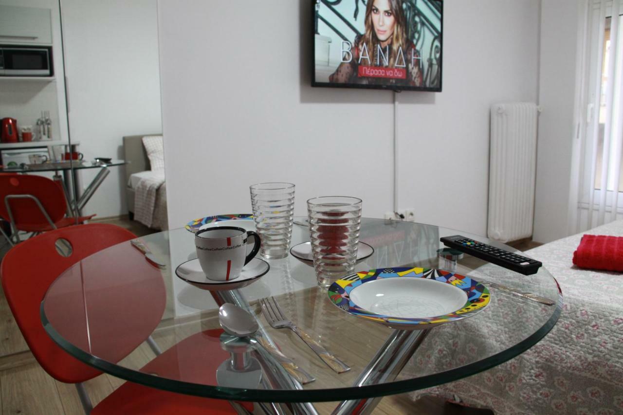 אתונה The New Studio Suite Near Akropolis מראה חיצוני תמונה
